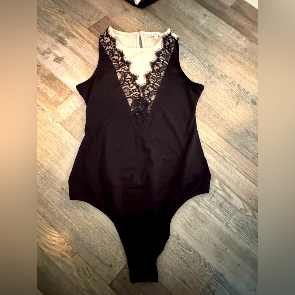 Lave onesie